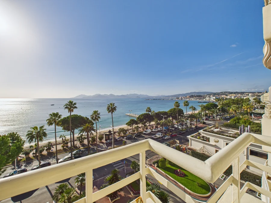 The Pavilion at Cannes